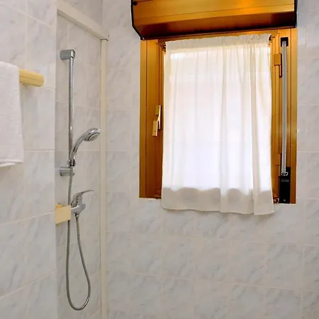 Condominio Fenice アパート *